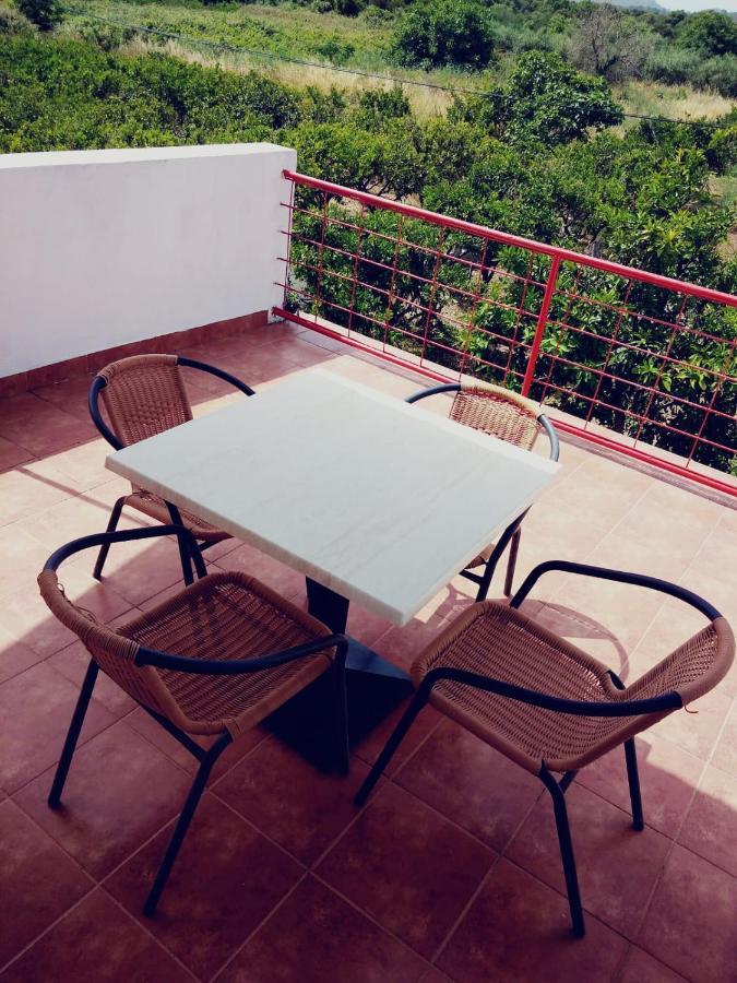 Apartmani Urlic Sreser Luaran gambar