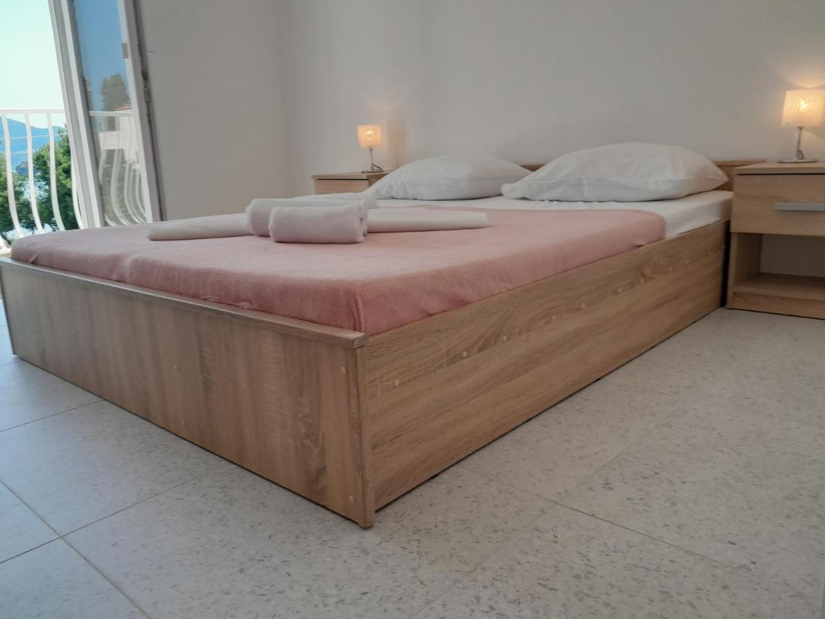 Apartmani Urlic Sreser Luaran gambar