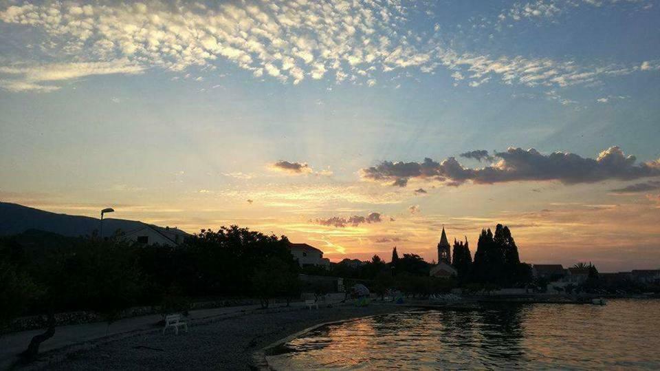 Apartmani Urlic Sreser Luaran gambar