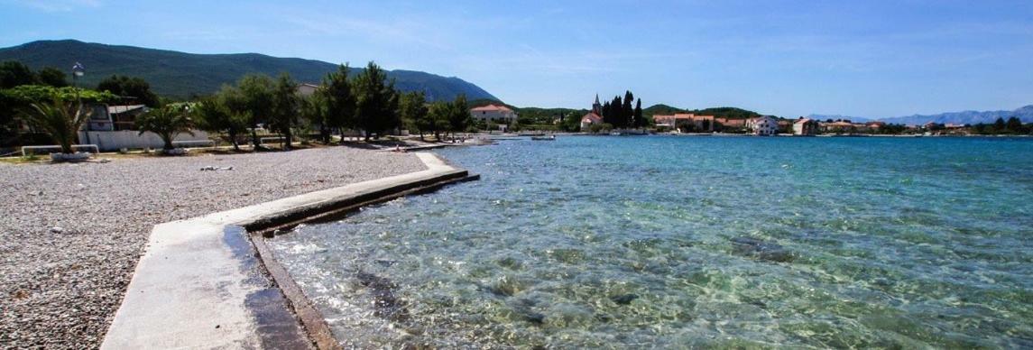 Apartmani Urlic Sreser Luaran gambar